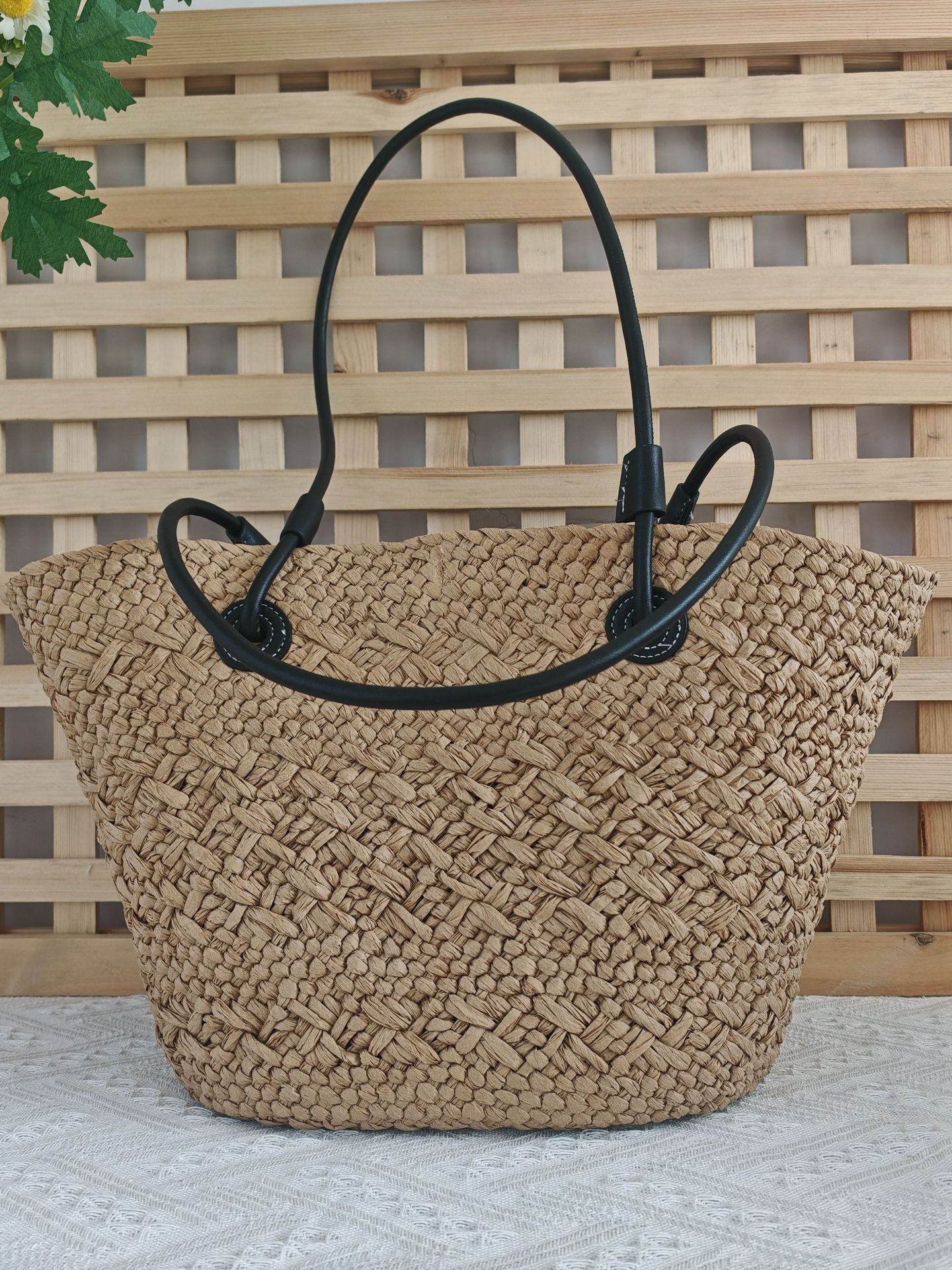 Gradient Woven Straw Tote Bag with Crossbody Strap