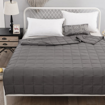 Gray Large Checkered Weighted Blanket