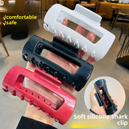 hair claw clip