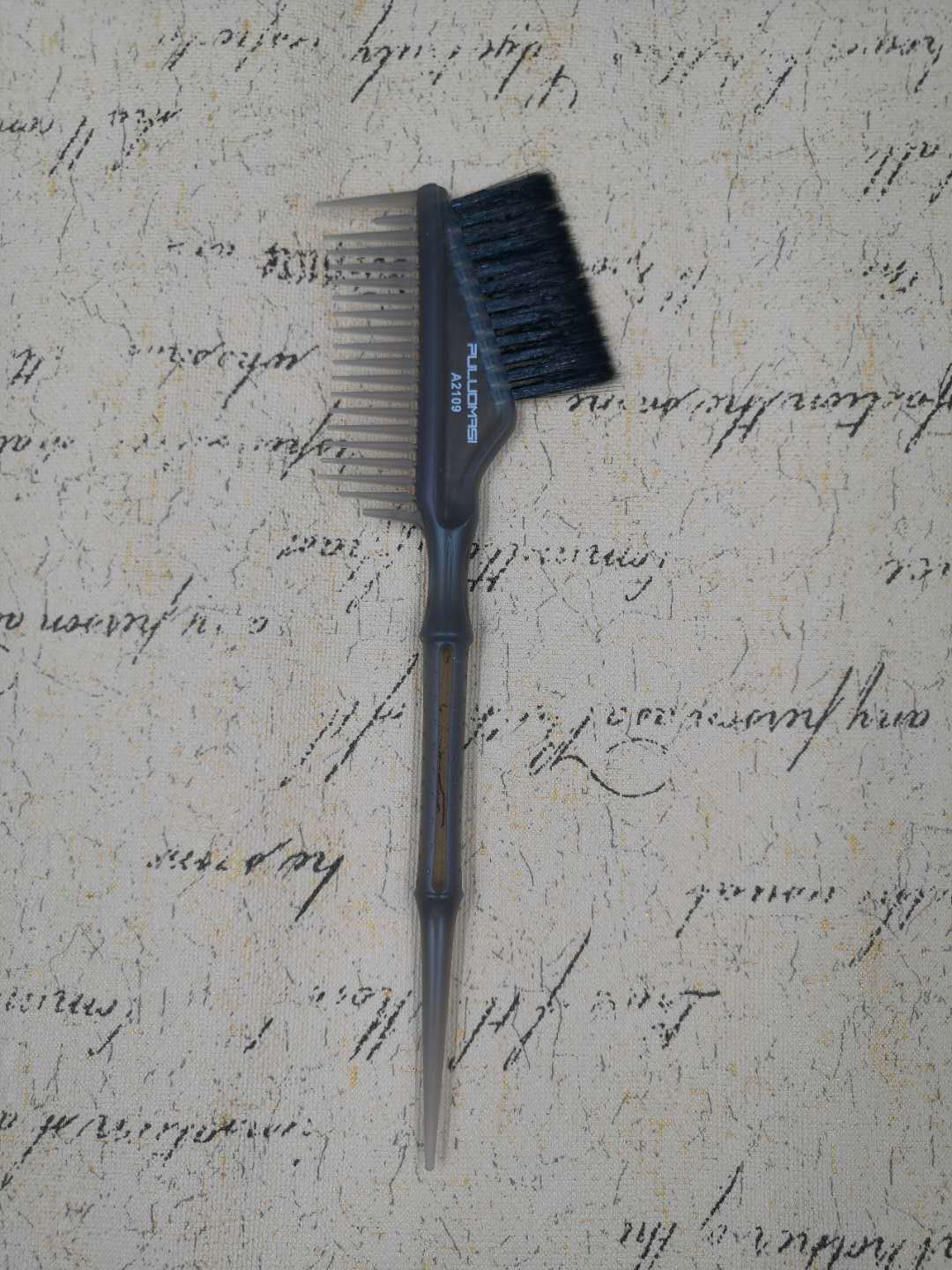 Hair dyeing comb