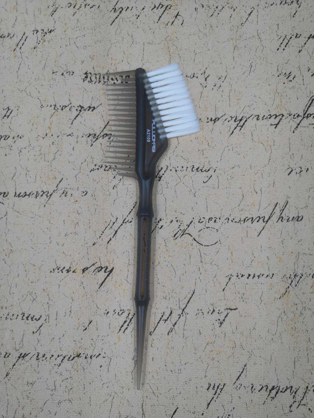 Hair dyeing comb