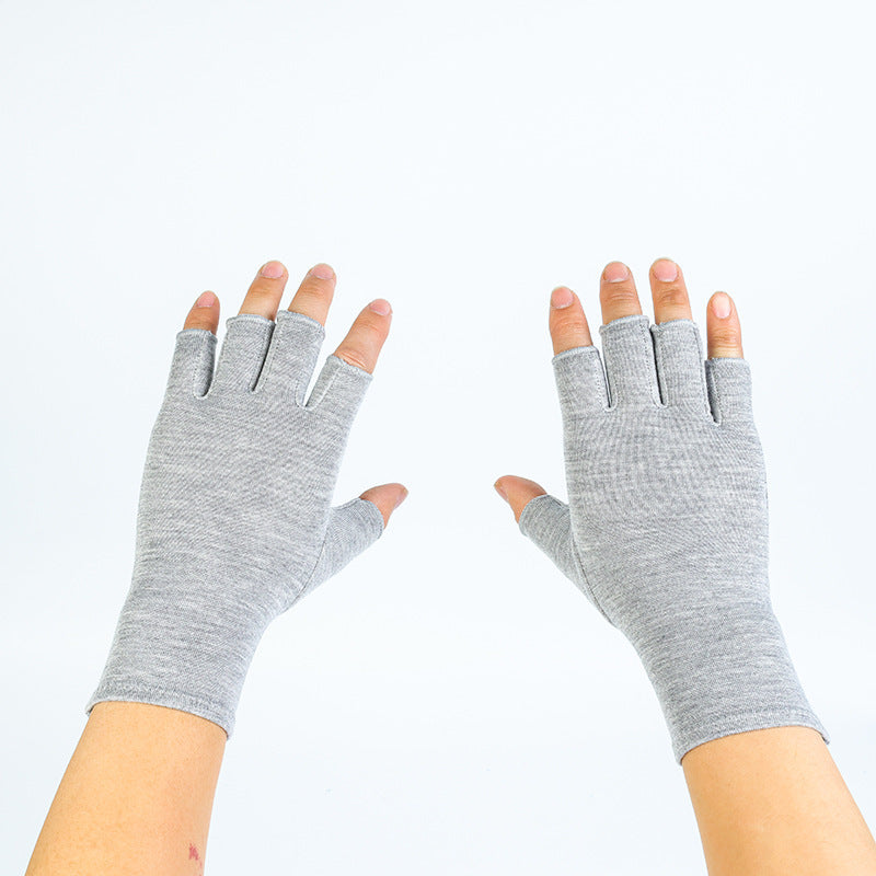 Half-finger compression gloves