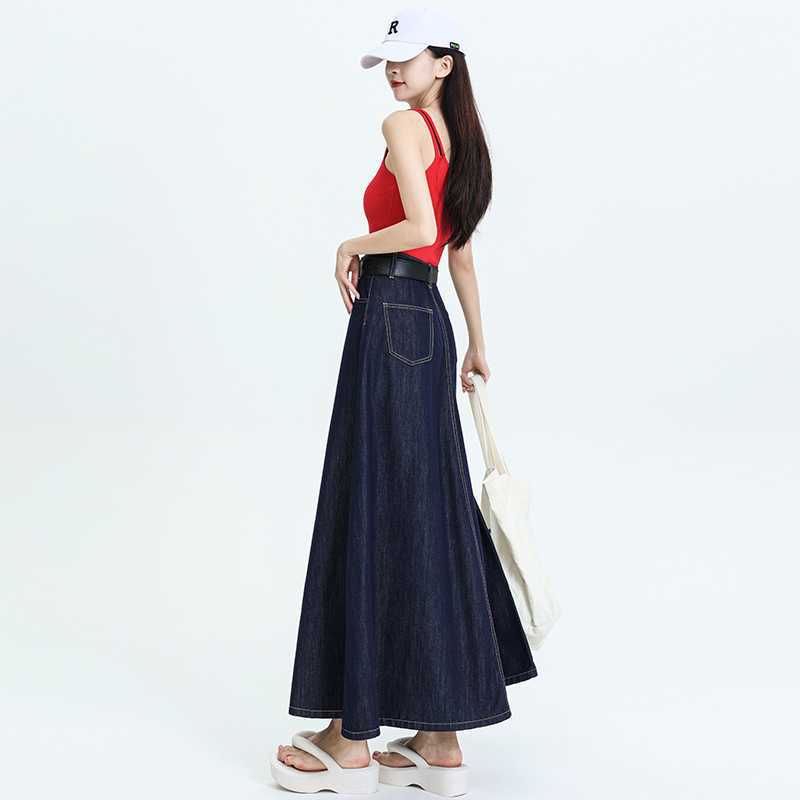 Half-length denim skirt