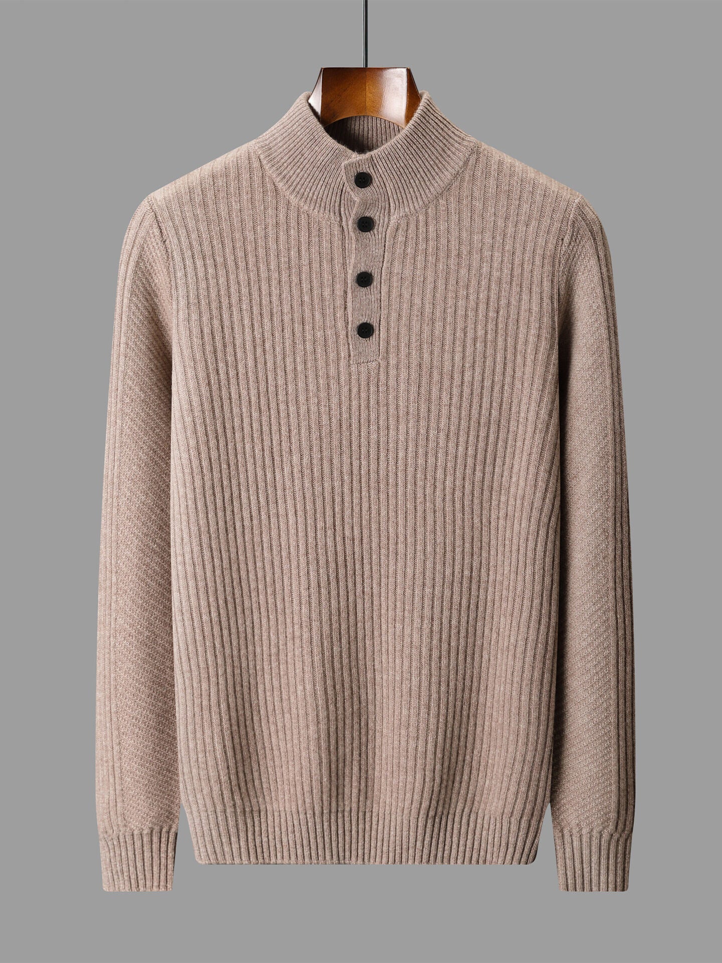 Half-neck buttoned wool sweater