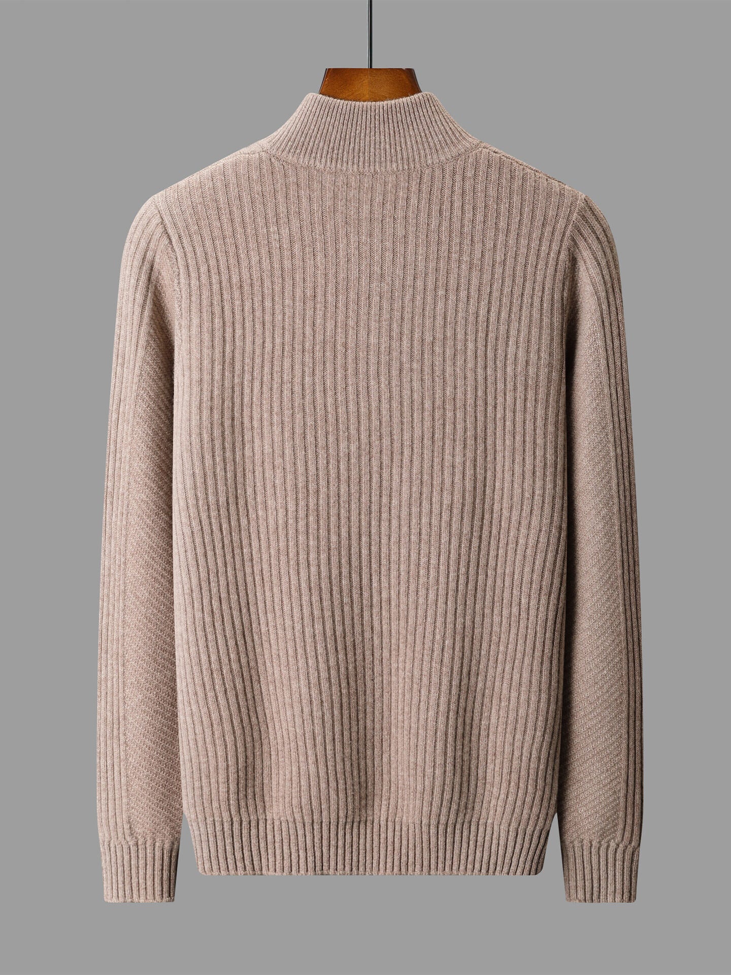Half-neck buttoned wool sweater