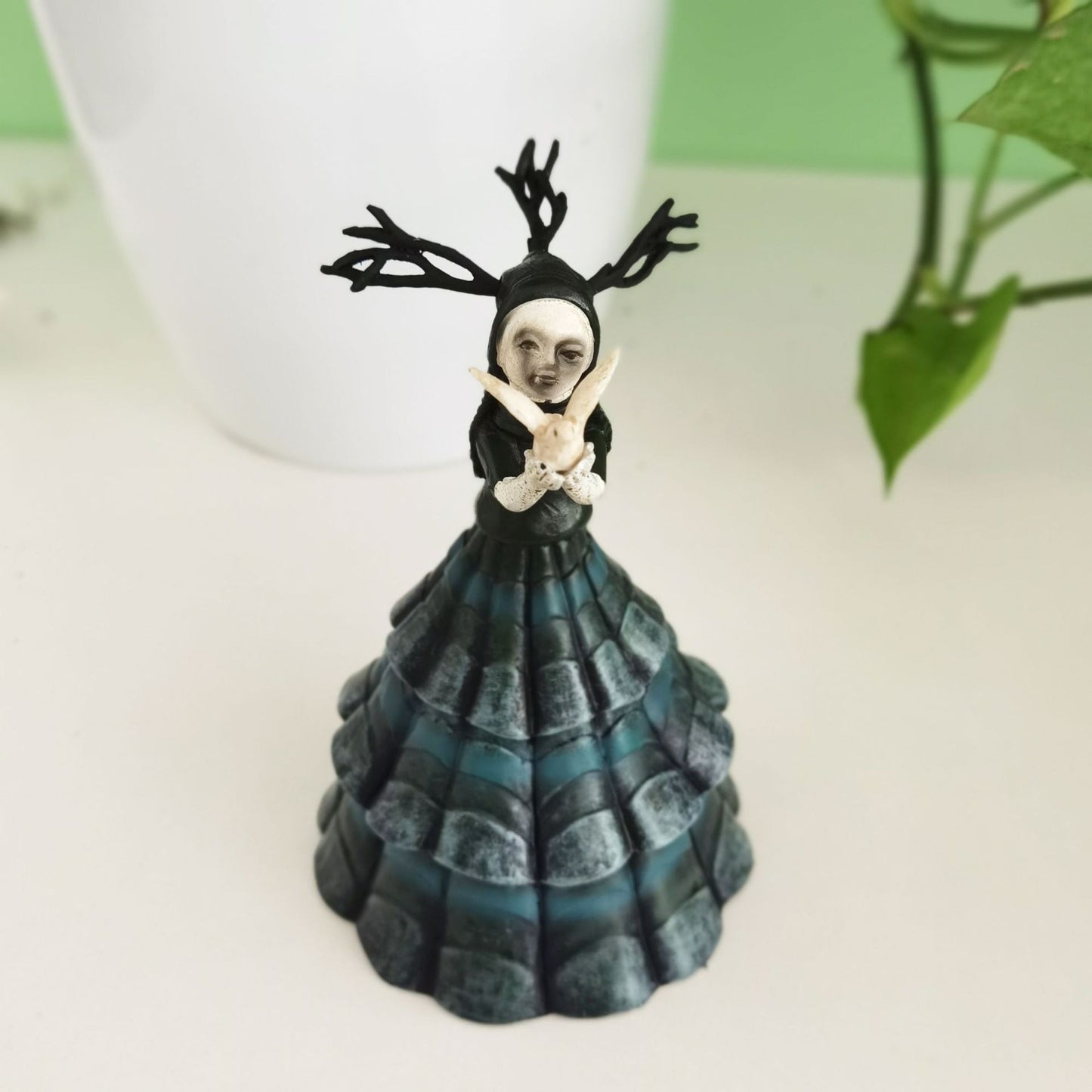 Halloween Witch Resin Garden Decor