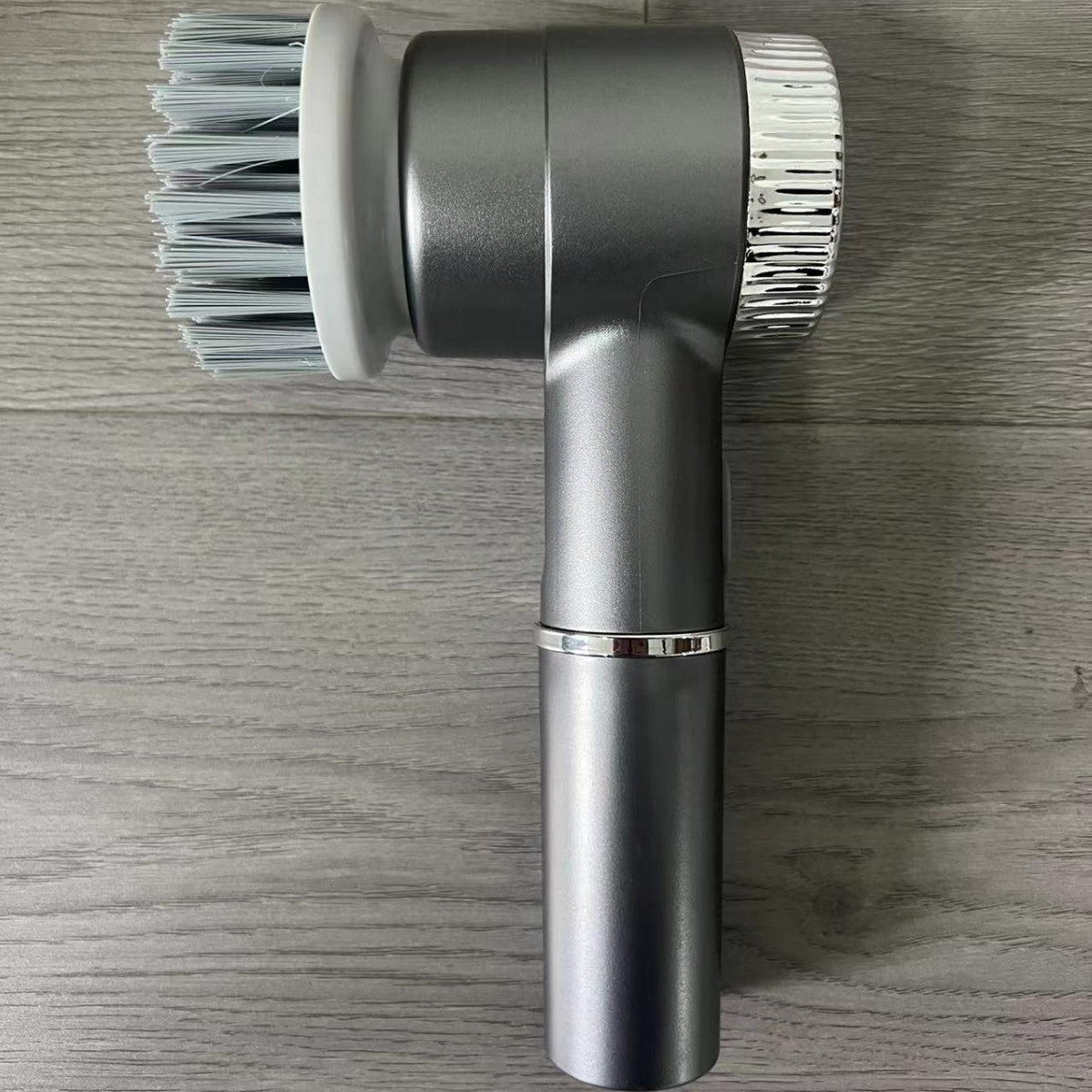 Hand-held cleaning brush