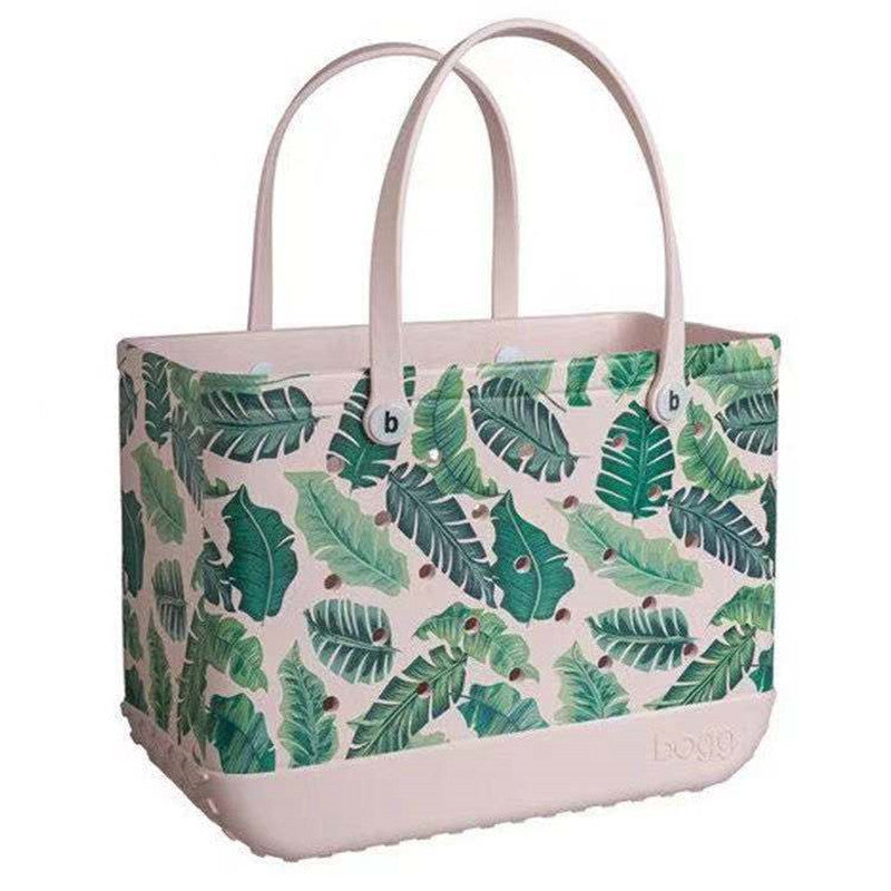 Hand-held mesh bag