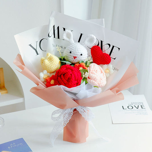 Hand-knitted flower bouquets made of wool