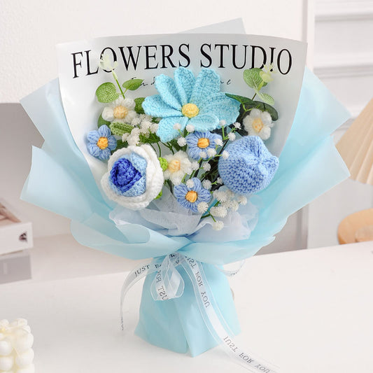 Hand-knitted flower bouquets made of wool