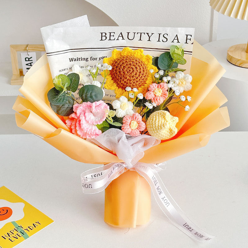 Hand-knitted flower bouquets made of wool