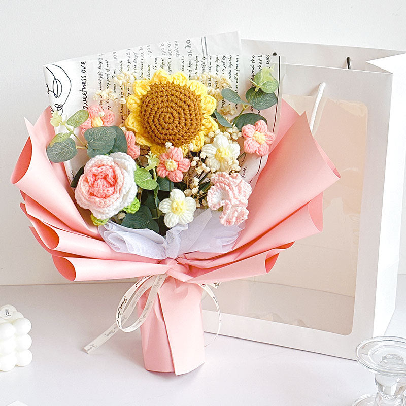 Hand-knitted flower bouquets made of wool