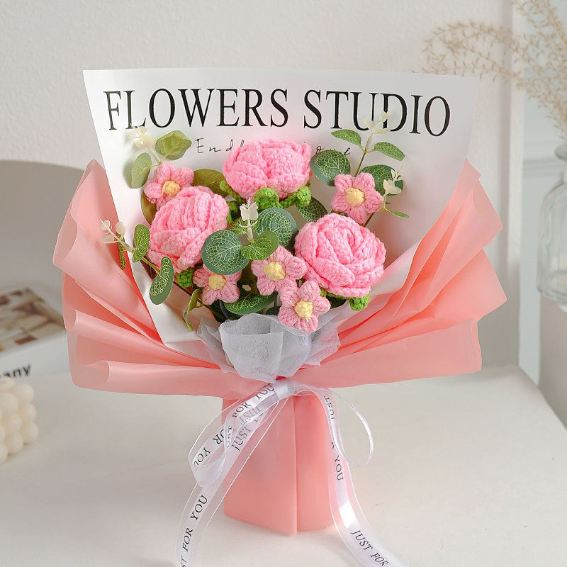 Hand-knitted flower bouquets made of wool