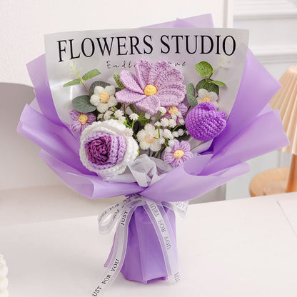 Hand-knitted flower bouquets made of wool