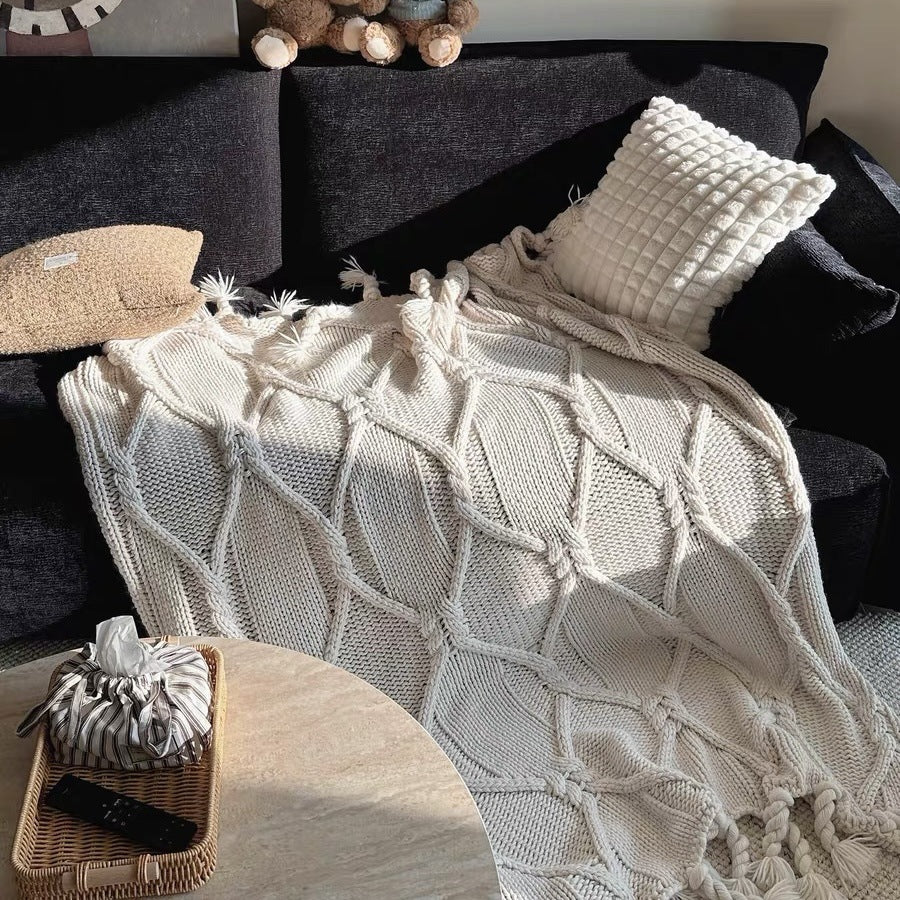 Hand Knitted Nordic Tassel Blanket
