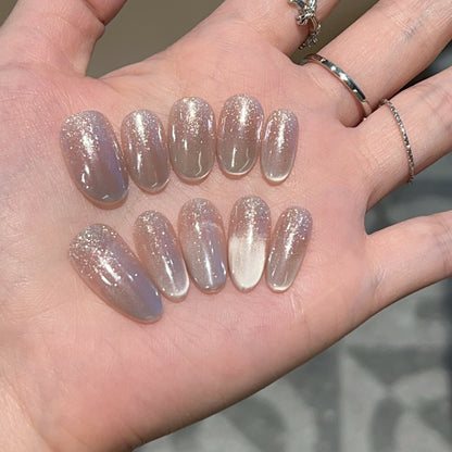 Hand-wearing nails