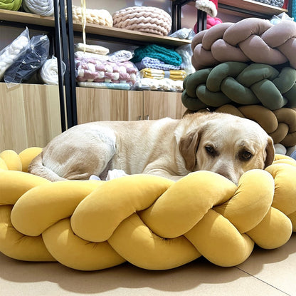 Hand-Woven Removable Pet Bed