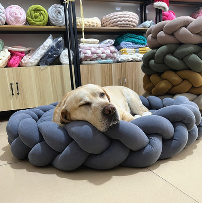 Hand-Woven Removable Pet Bed