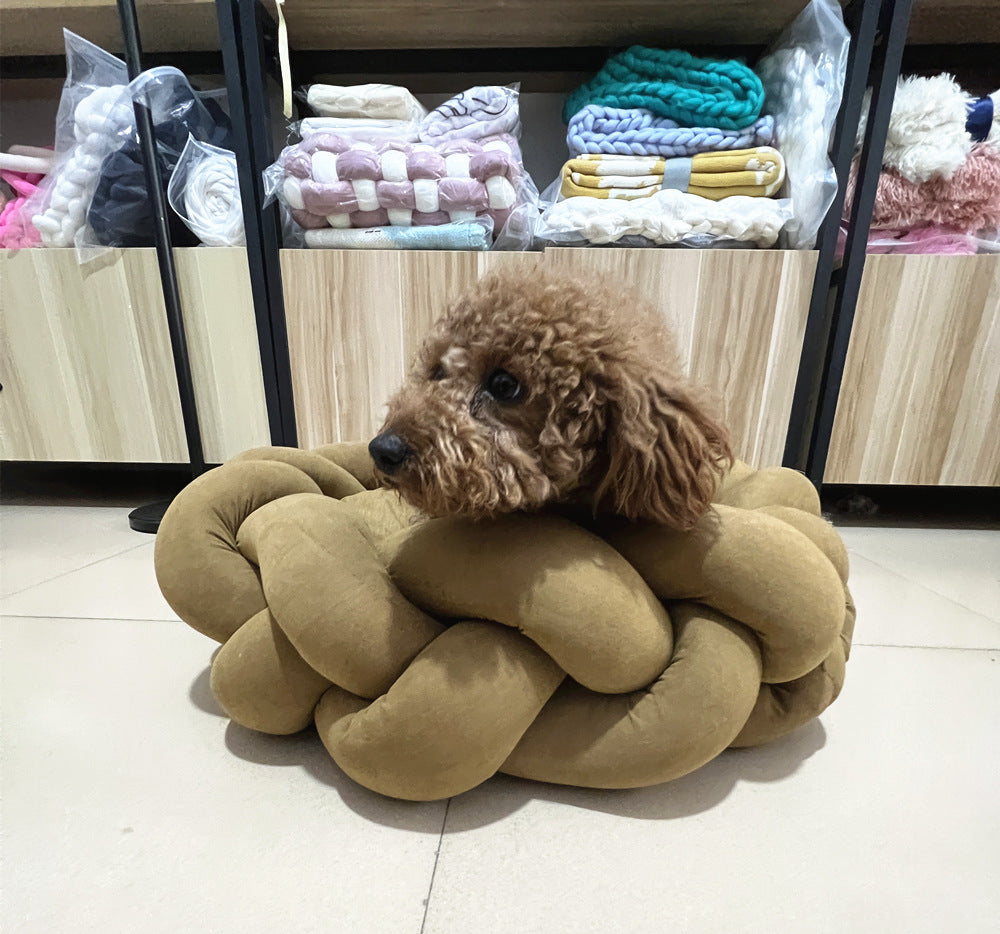Hand-Woven Removable Pet Bed