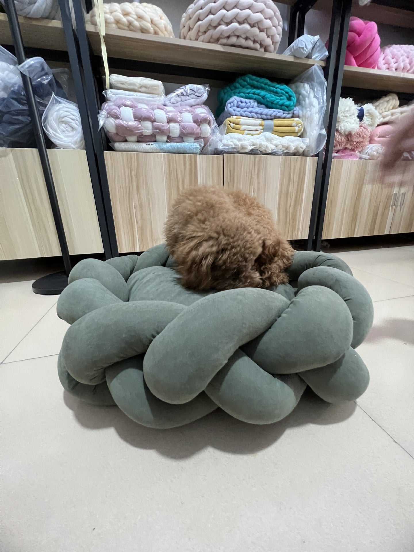 Hand-Woven Removable Pet Bed