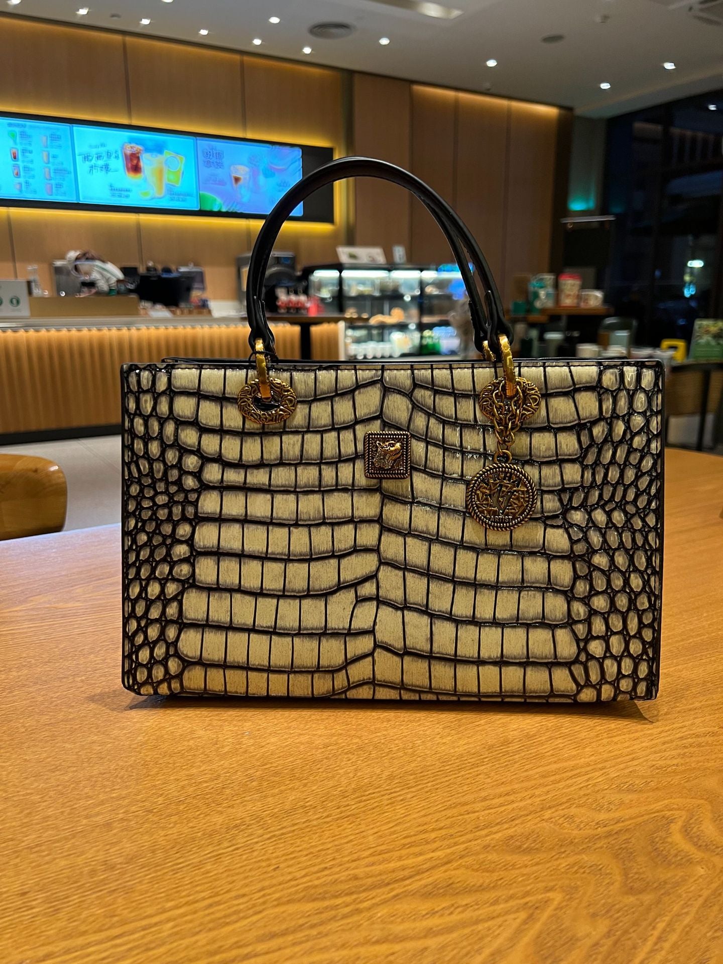 Handbag