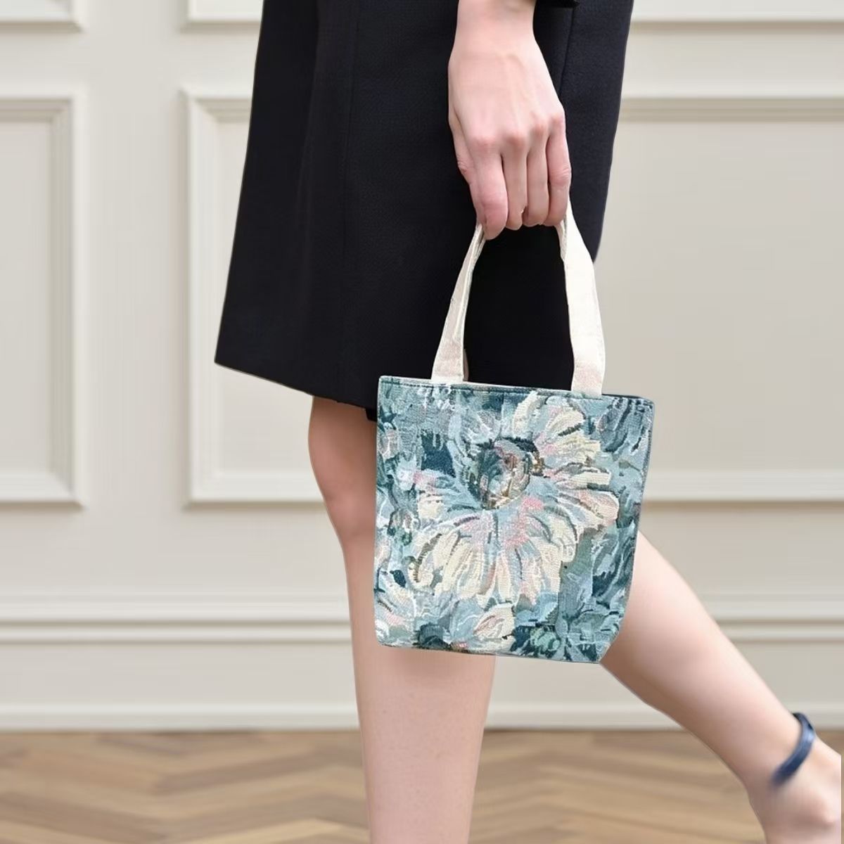 Handheld Canvas Mini Bag
