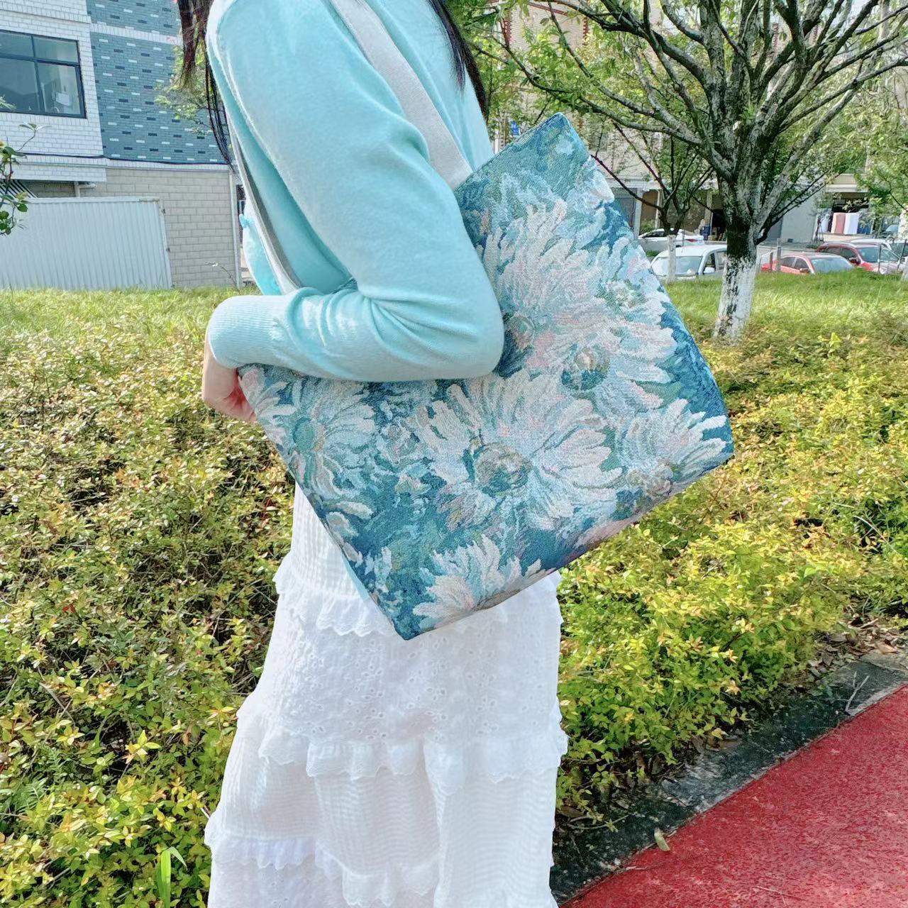 Handheld Canvas Mini Bag