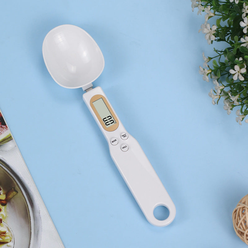 Handheld electronic spoon scale