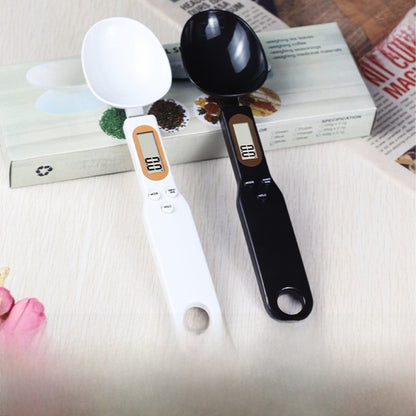 Handheld electronic spoon scale