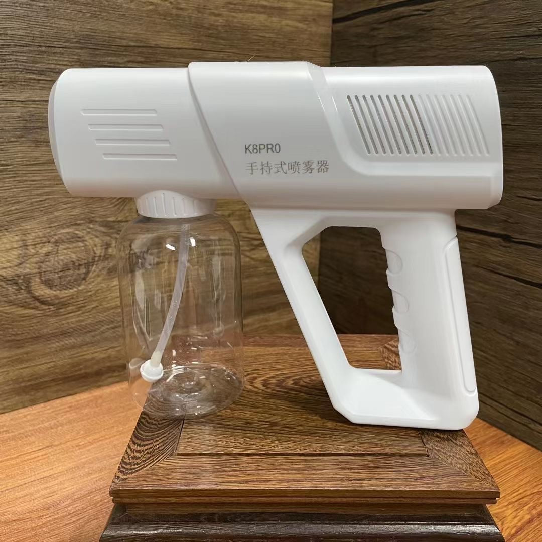 Handheld sprayer