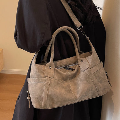 Handheld travel bag