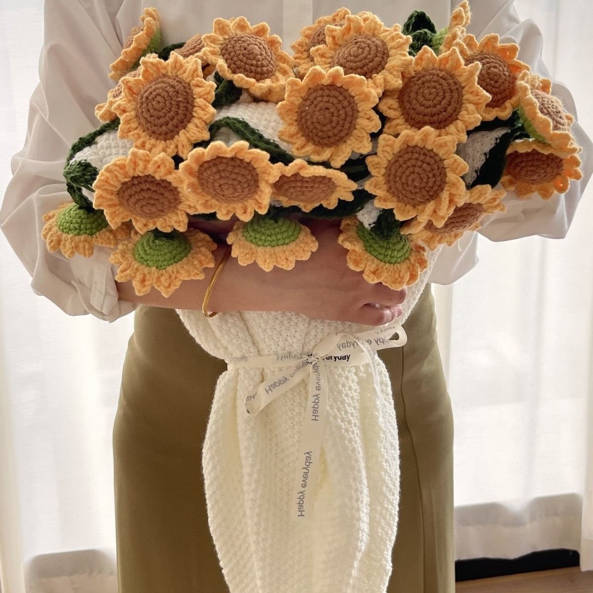 Handmade Floral Crochet Blanket with Decorative Flowers