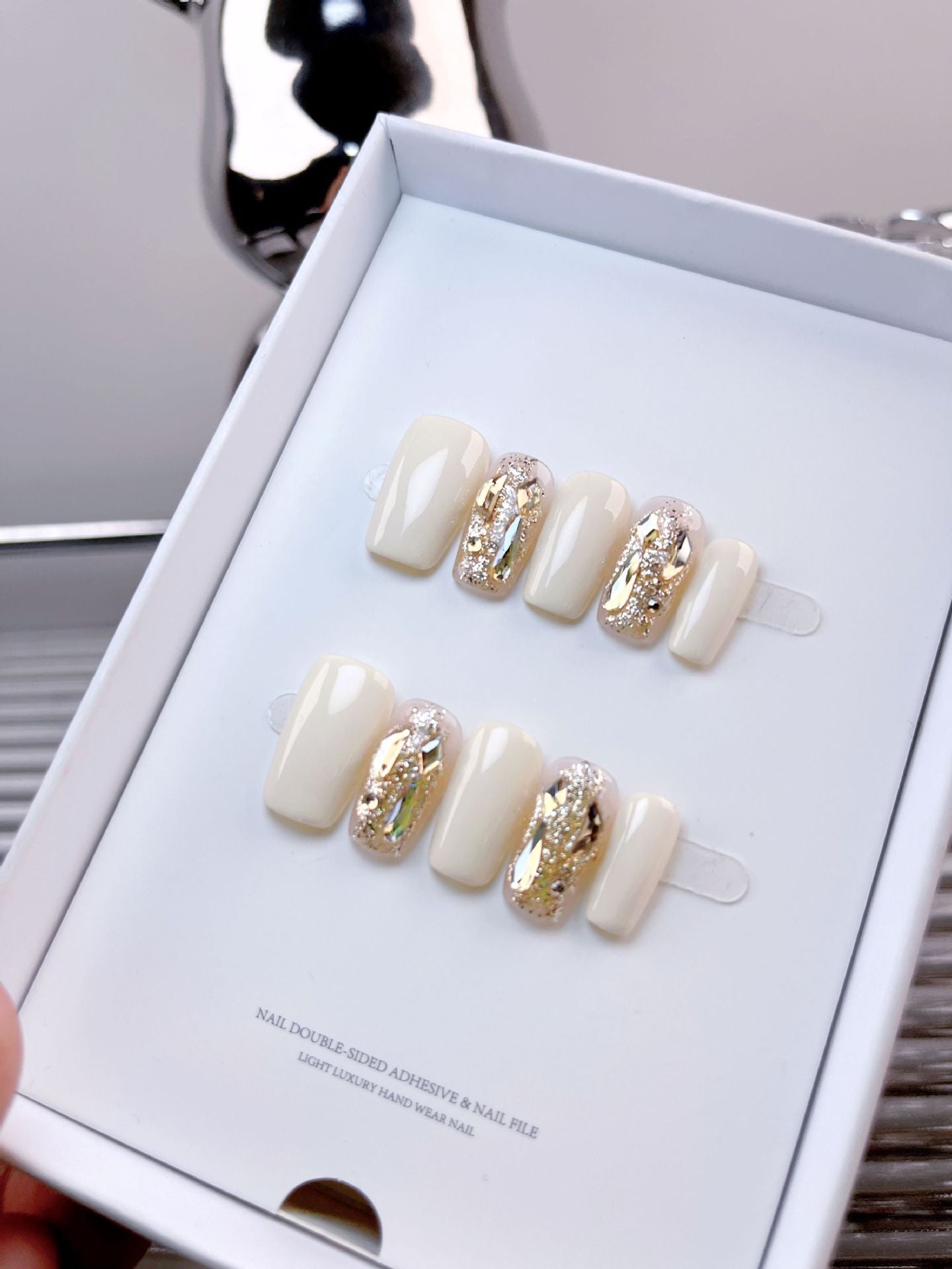 Handmade Wearable Nail Art with Diamond Decoration