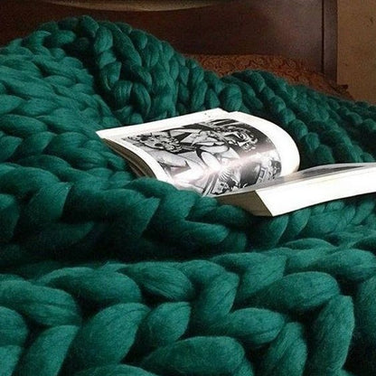 Handwoven Polyester Knit Throw Blanket