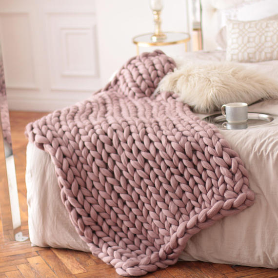 Handwoven Polyester Knit Throw Blanket