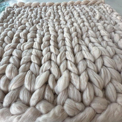 Handwoven Polyester Knit Throw Blanket