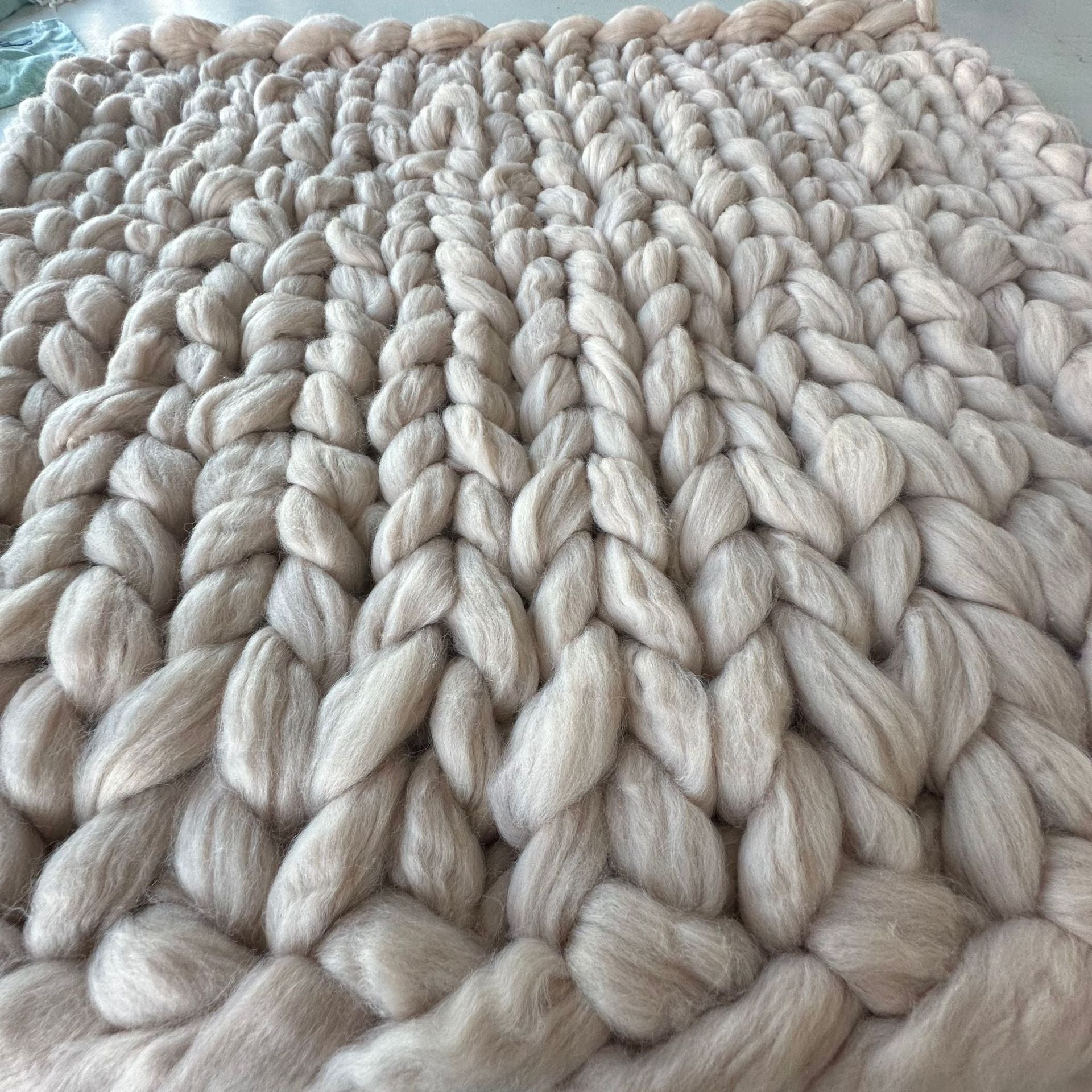 Handwoven Polyester Knit Throw Blanket