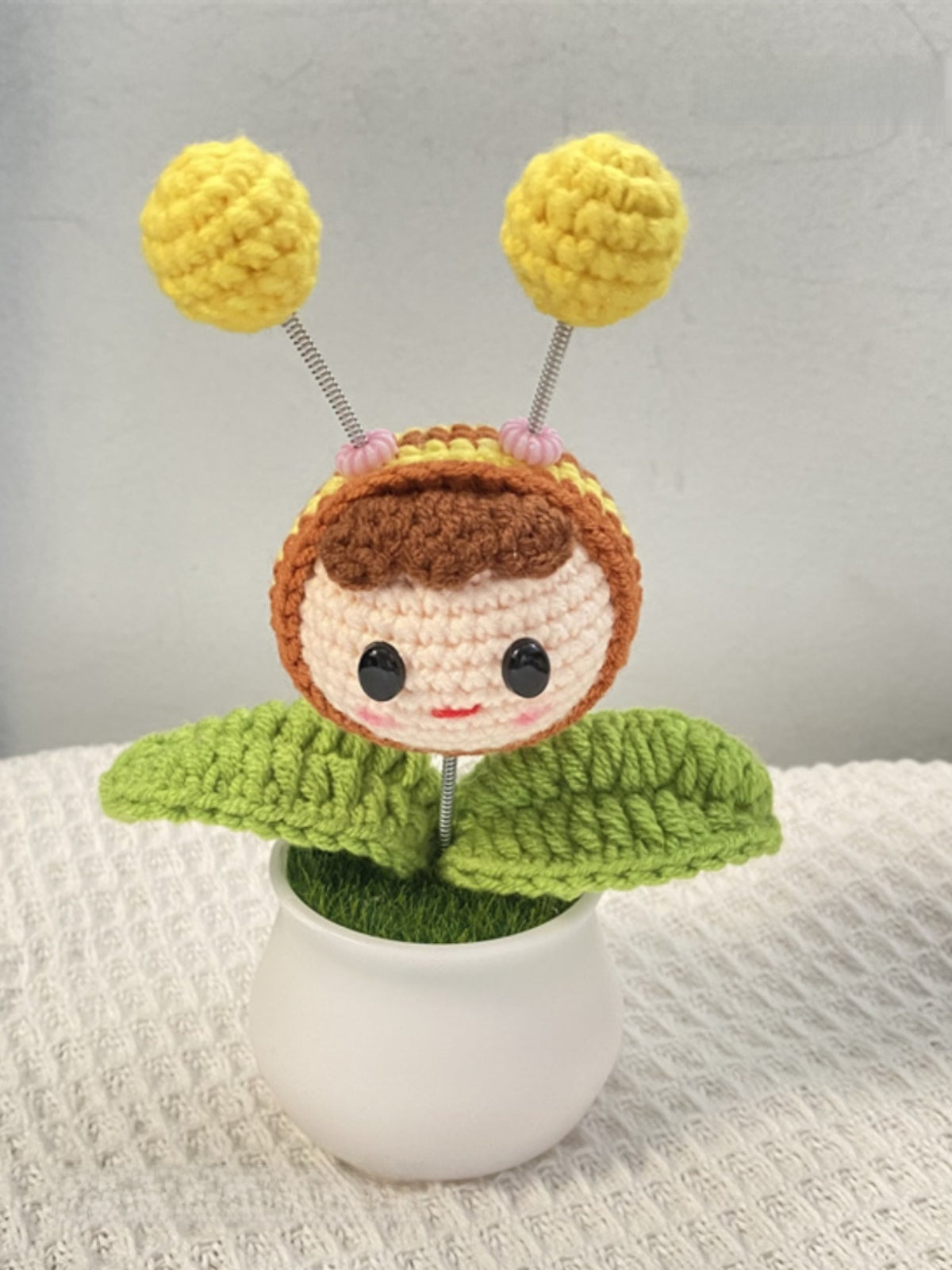 Handwoven Yarn Flower Potted Decor