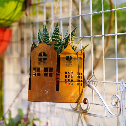 Hanging flower pot