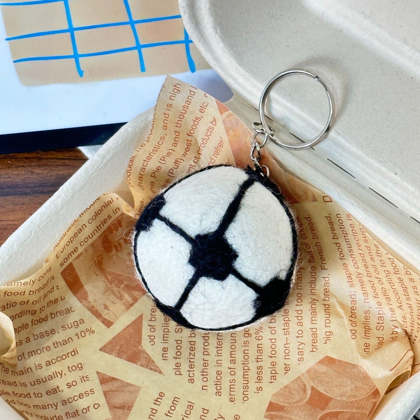 Hanging keychain