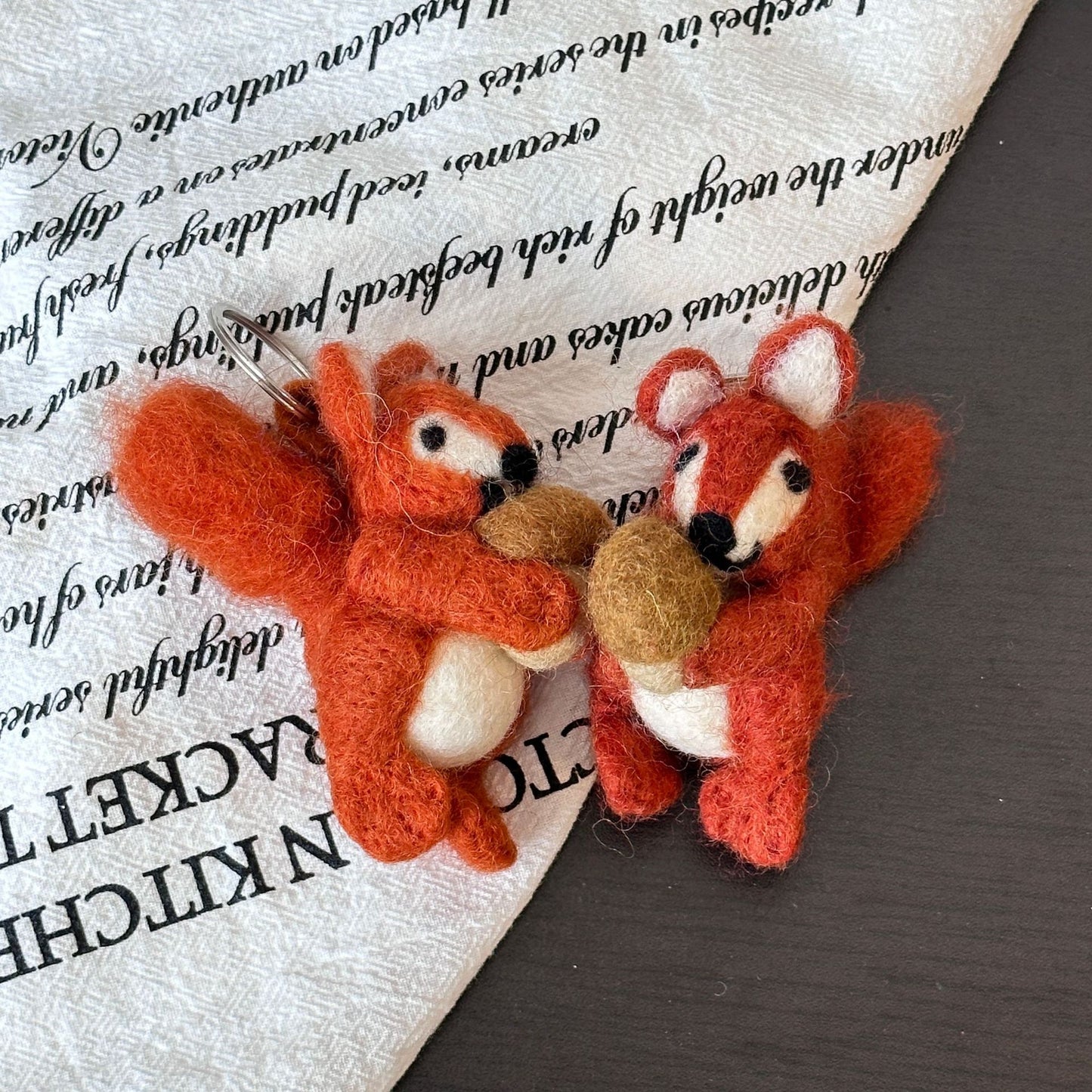 Hanging keychain