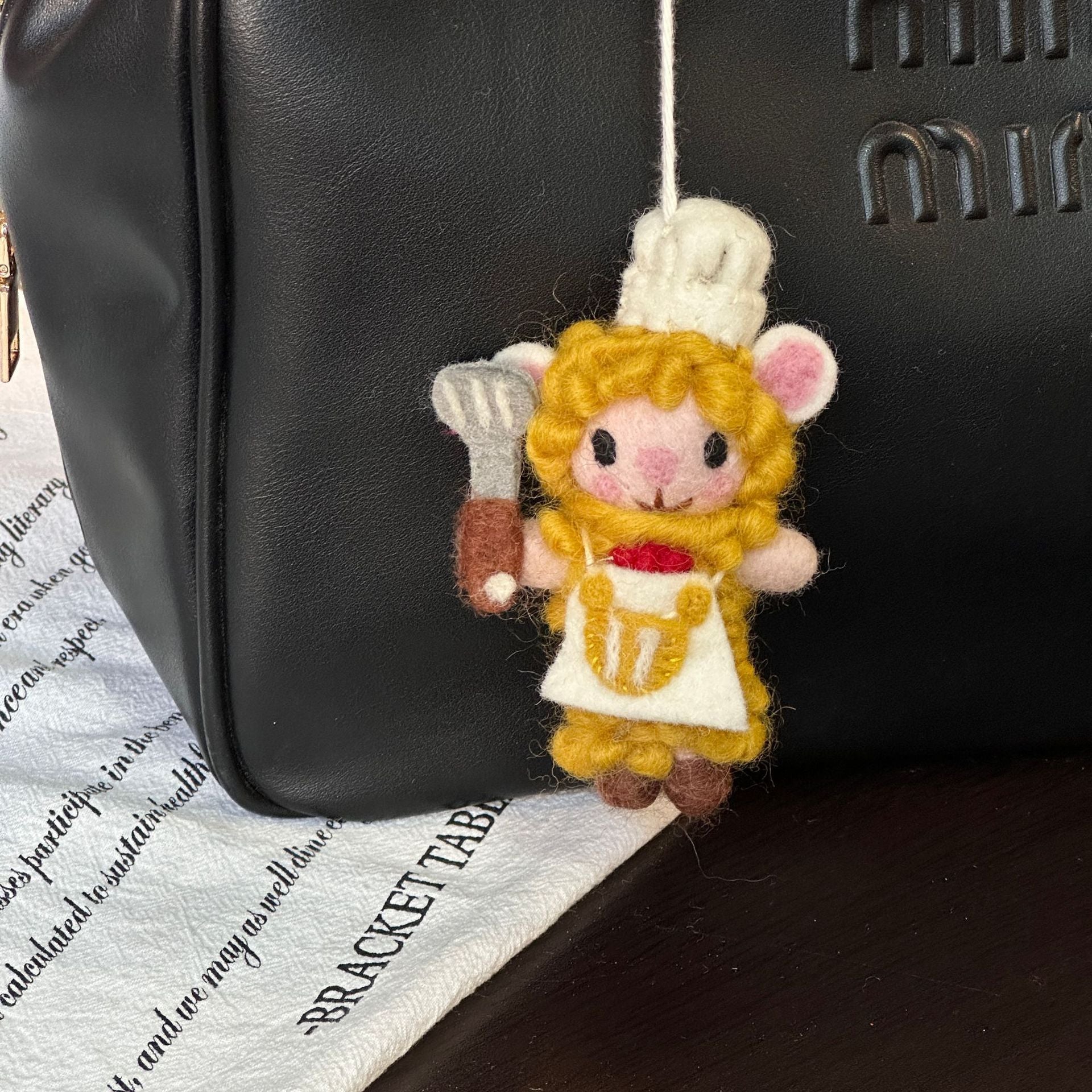 Hanging keychain