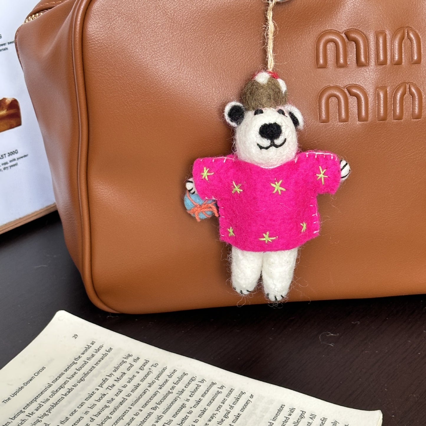 Hanging keychain