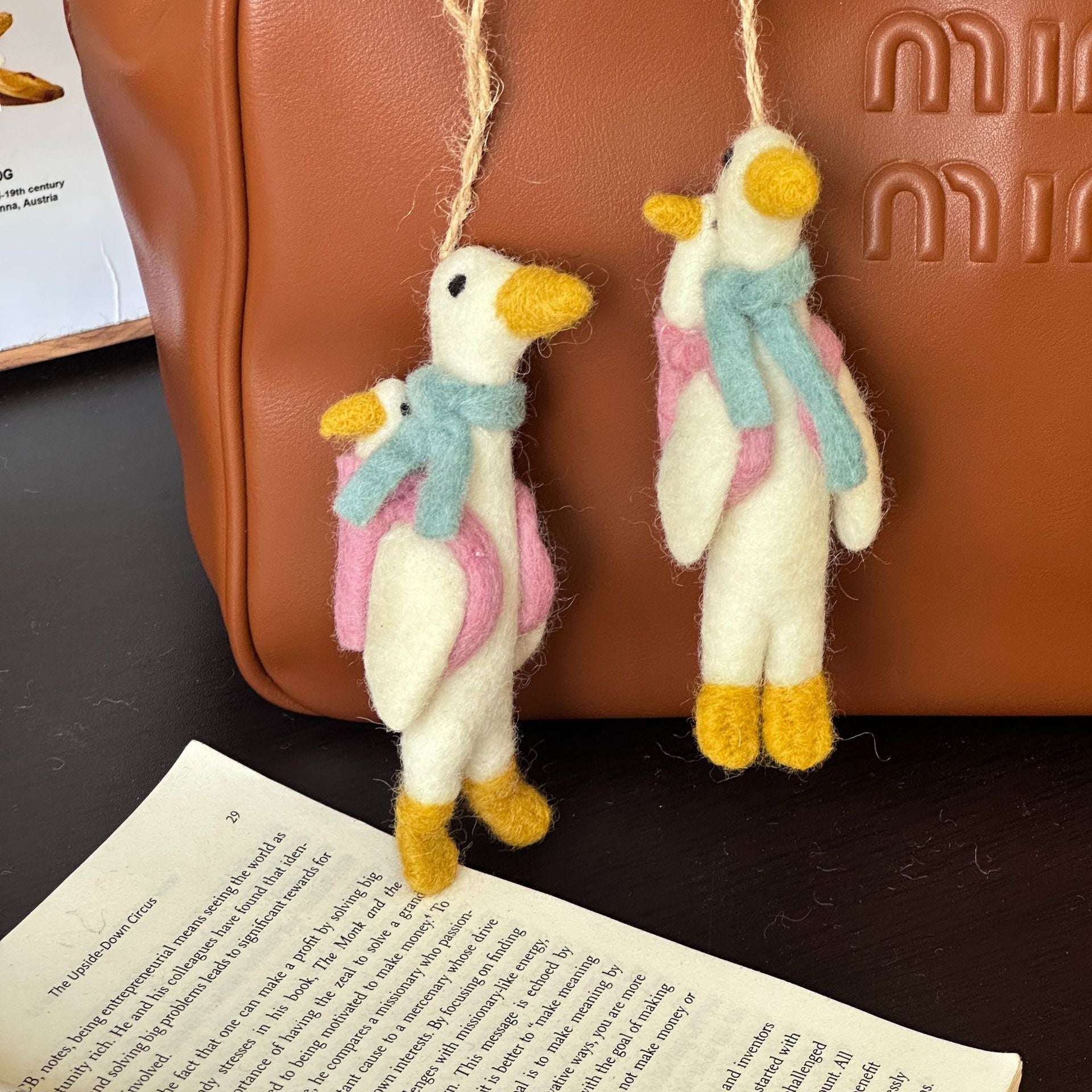 Hanging keychain