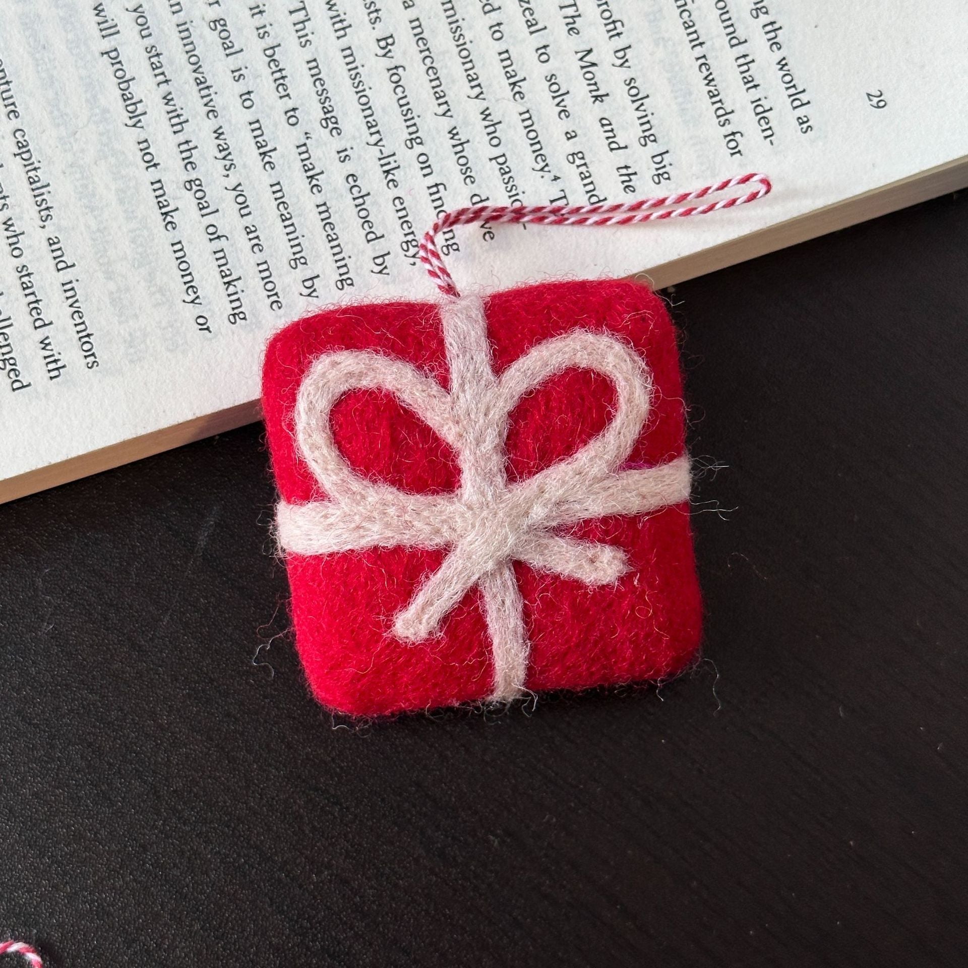 Hanging keychain