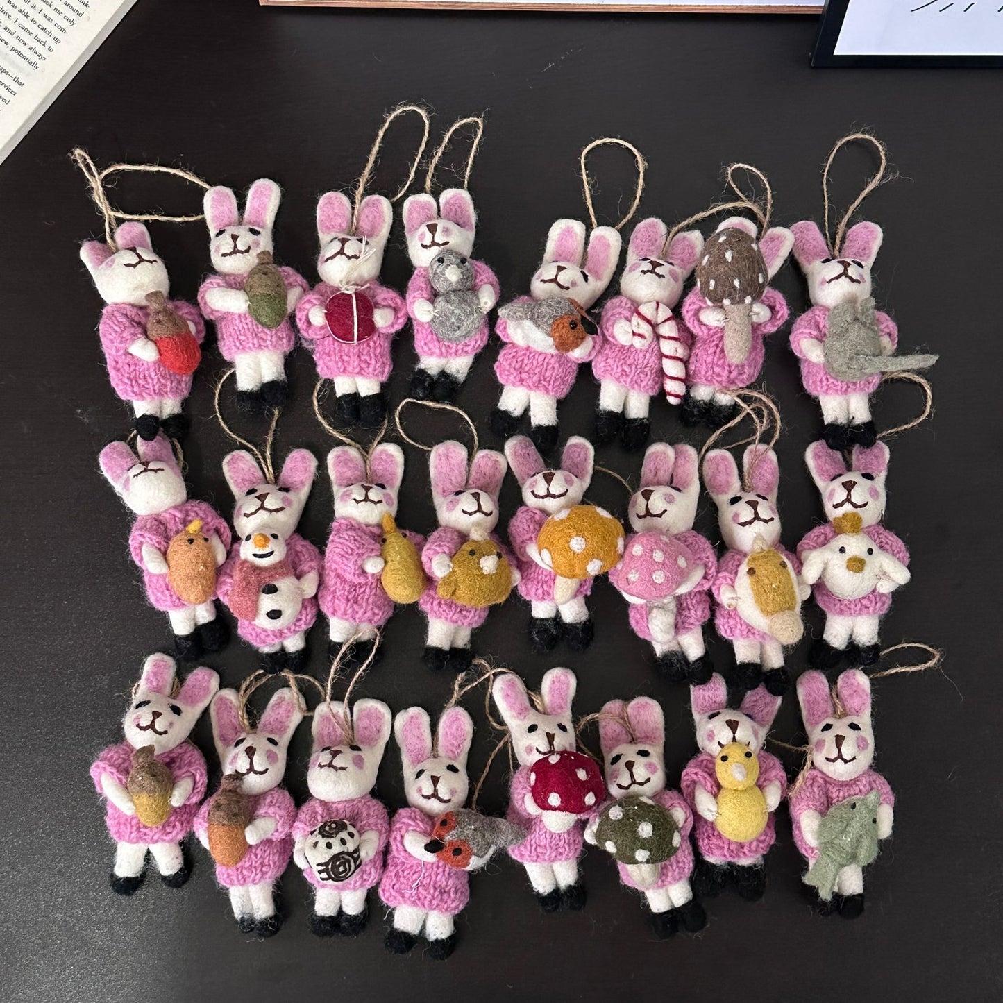Hanging keychain