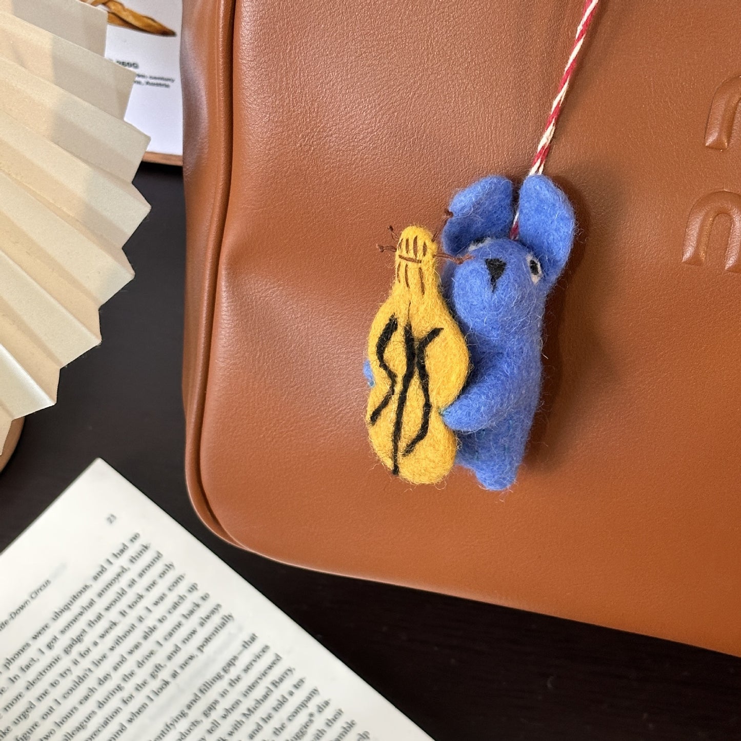 Hanging keychain
