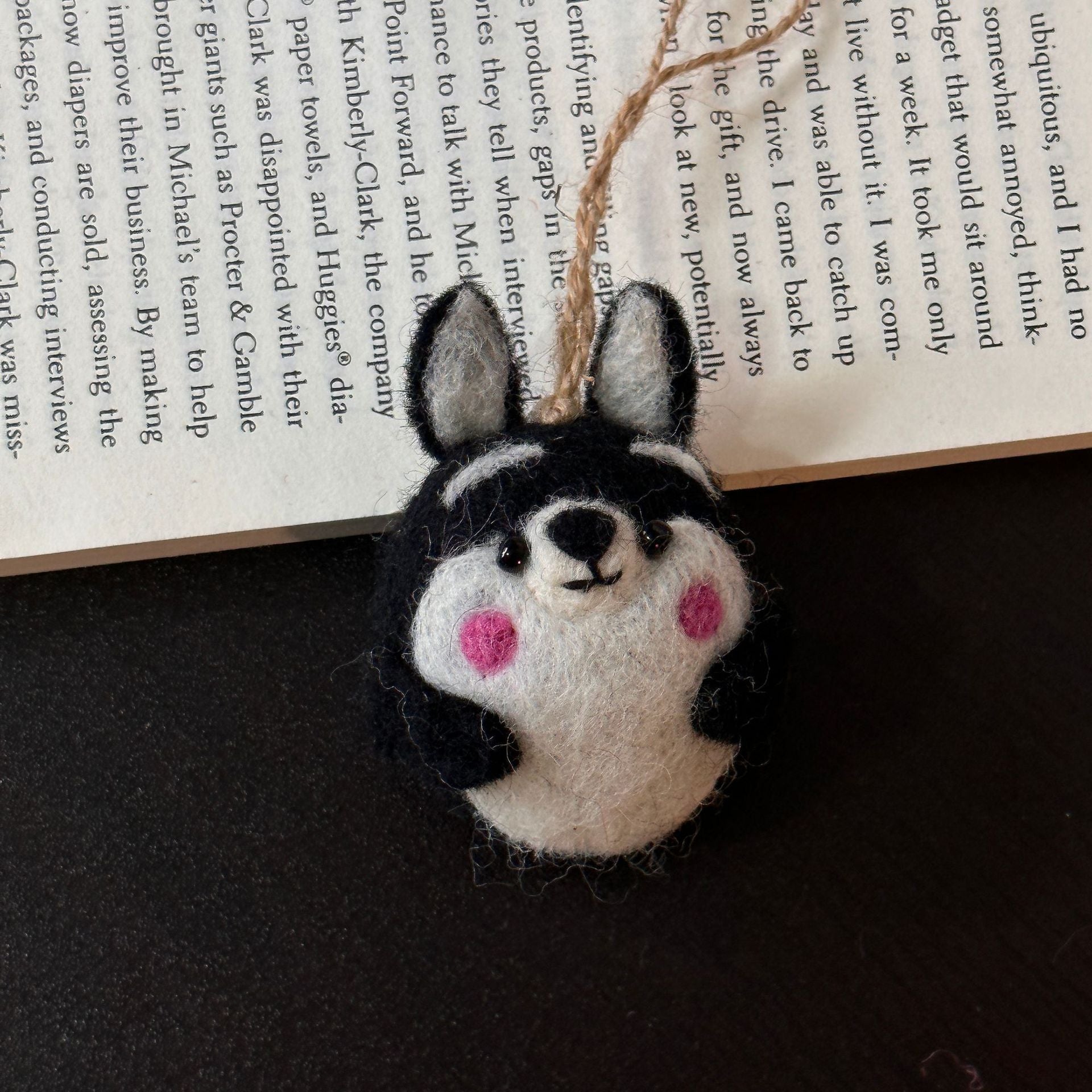 Hanging keychain