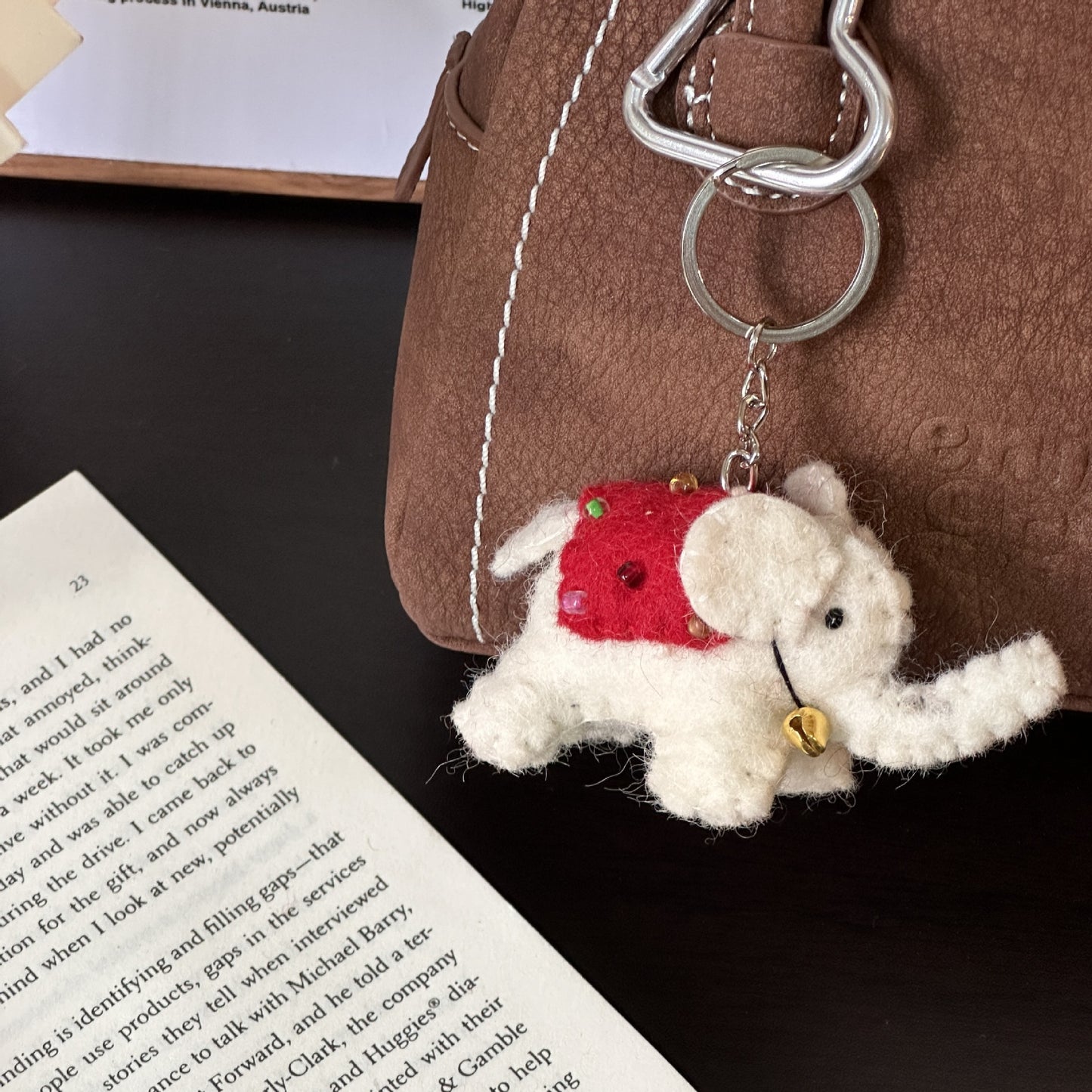 Hanging keychain