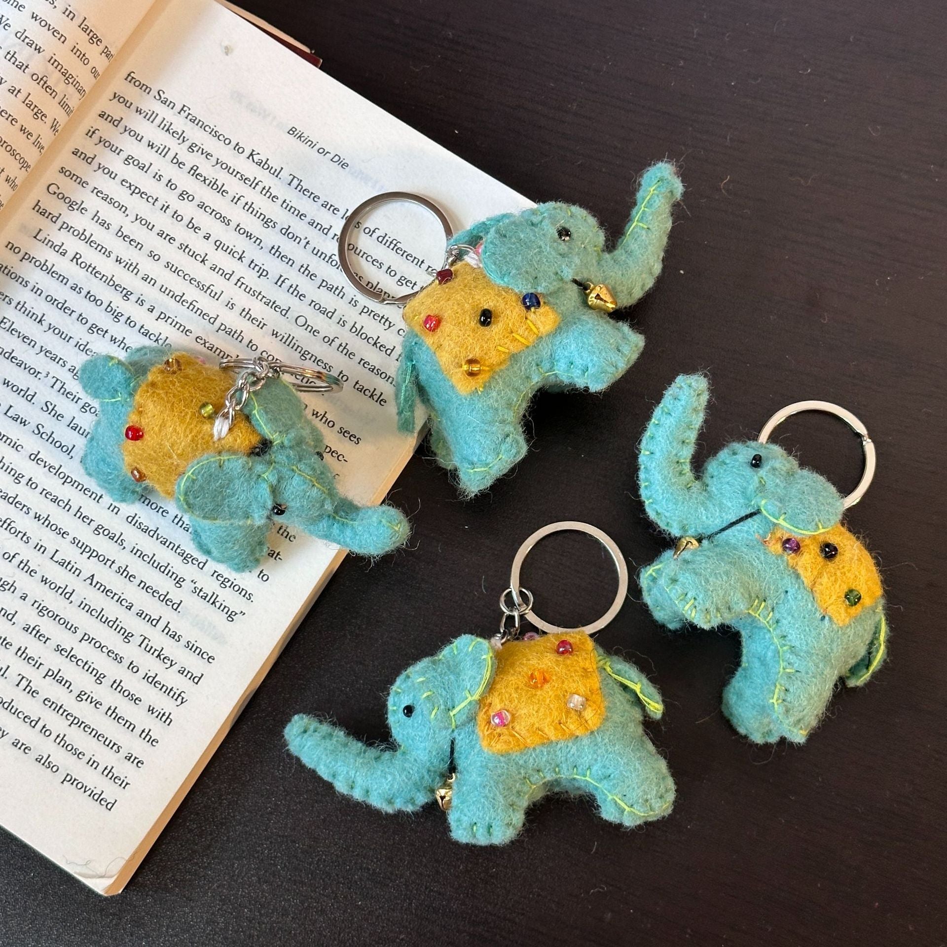 Hanging keychain